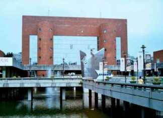 Exploring Sustainability Through Theater: Who Will Save the Earth? news-12082024-120201