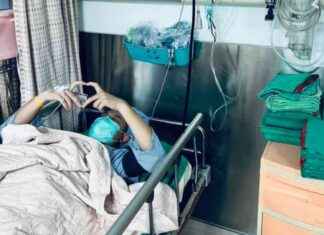 Shu-Shen Xiao’s Husband Xuan Ye Admitted to Hospital for Surgery, Shows Love on Sickbed – Entertainment News news-16082024-123746