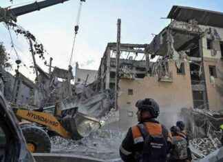 Russian Airstrikes Hit Multiple Locations in Ukraine, Resulting in at Least 6 Deaths | United Daily News Network news-28082024-132047